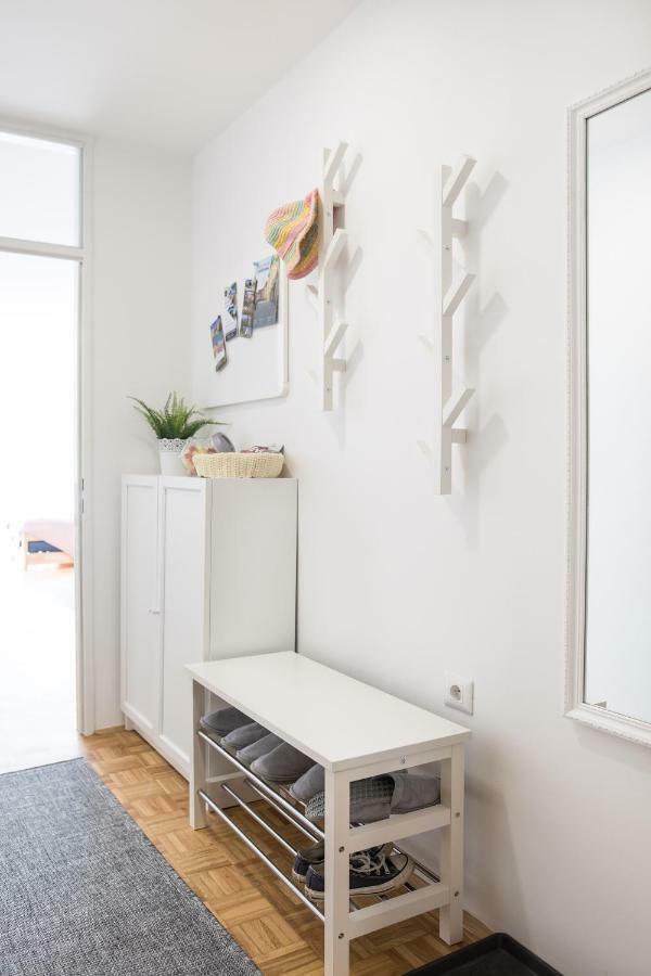 Family Apartment With Garden Любляна Екстериор снимка