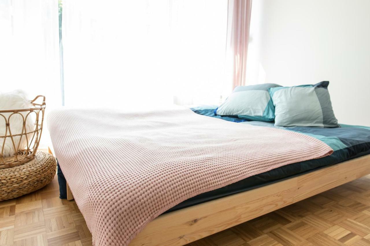 Family Apartment With Garden Любляна Екстериор снимка