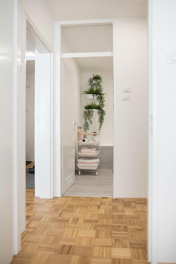 Family Apartment With Garden Любляна Екстериор снимка